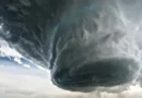 Így érkezik a pénteki hidegfront – 90 km/órás szél, jégeső jön, térképen mutatjuk milyen vonalban halad